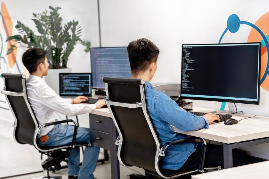Programiranje softvera na velikim monitorima